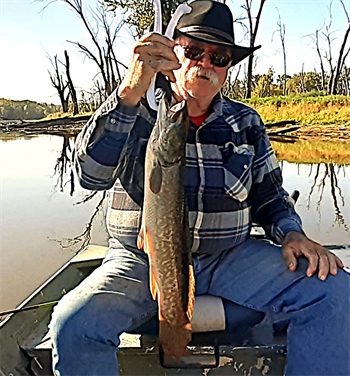 ROGER D VARGASON's Bowfin 28inch, 10-08-24