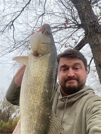 JOHN STABENOW's Walleye 27inch, 11-08-25
