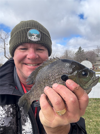 TONY THELEN's Bluegill 10inch, 04-04-26