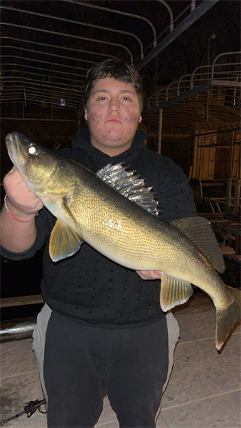 BRIAN RODAS's Walleye 26inch, 04-17-26