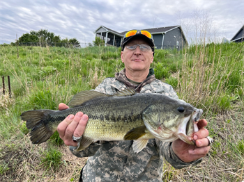 DOUG WISKUS's Largemouth Bass 20inch, 05-20-26