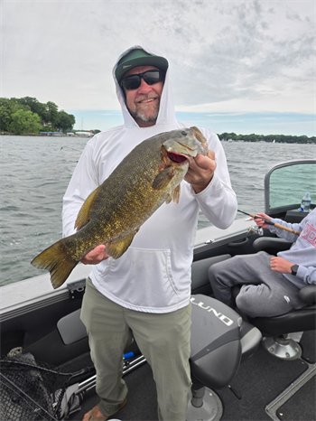 MICHAEL MOORE's Smallmouth Bass 21inch, 06-13-26