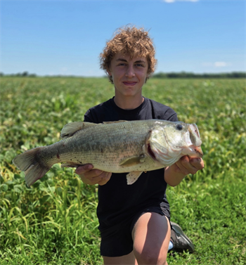 Walker Riggan's Largemouth Bass 21inch, 06-19-26