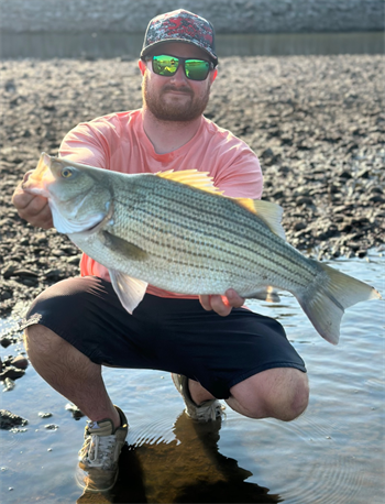 DEREK WILKINS's Wiper (Hybrid Striped Bass) 25.5inch, 08-02-26