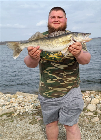 Hunter Nehls's Walleye 26inch, 04-23-22