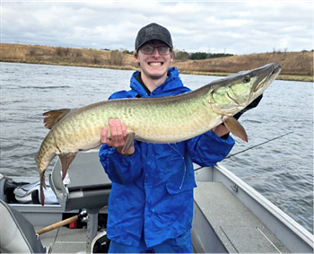 DAVEN GARD's Muskellunge 45.5inch, 11-10-24