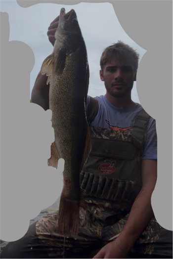 IAN LOGAN's Walleye 26.25inch