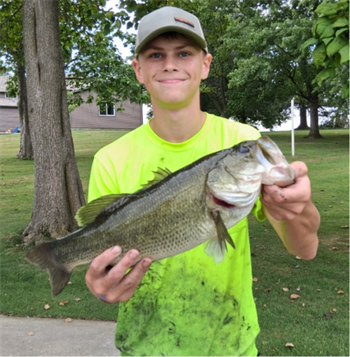 Garrett Malloy's Largemouth Bass 20inch